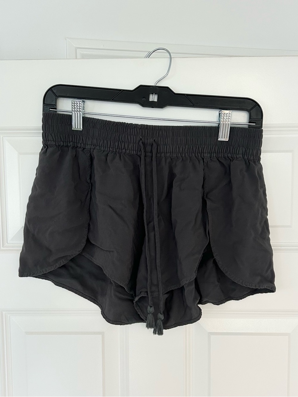 Aerie Charcoal Gray Elastic Waist Shorts